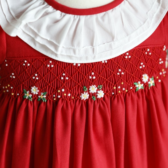 Red Dress Smocked Luli & Me Traditional Style Seasonal Portrait Party LIKE NEW - Picture 3 of 5